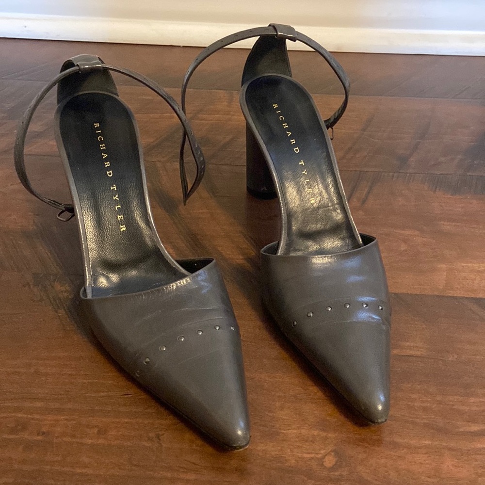Richard Tyler size 8